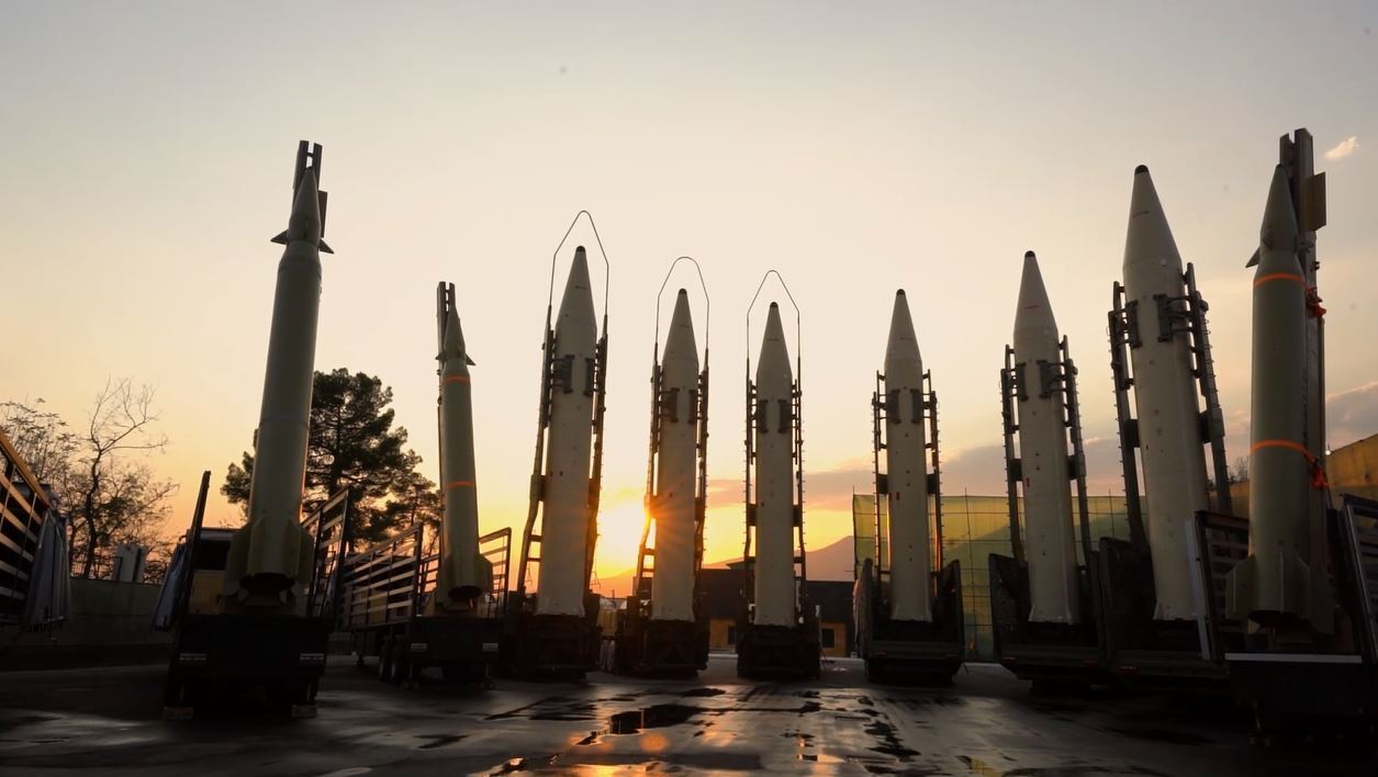 الحاق موشک‌های راهبردی «خرمشهر» و «حاج قاسم» به نیروهای مسلح + فیلم و عکس