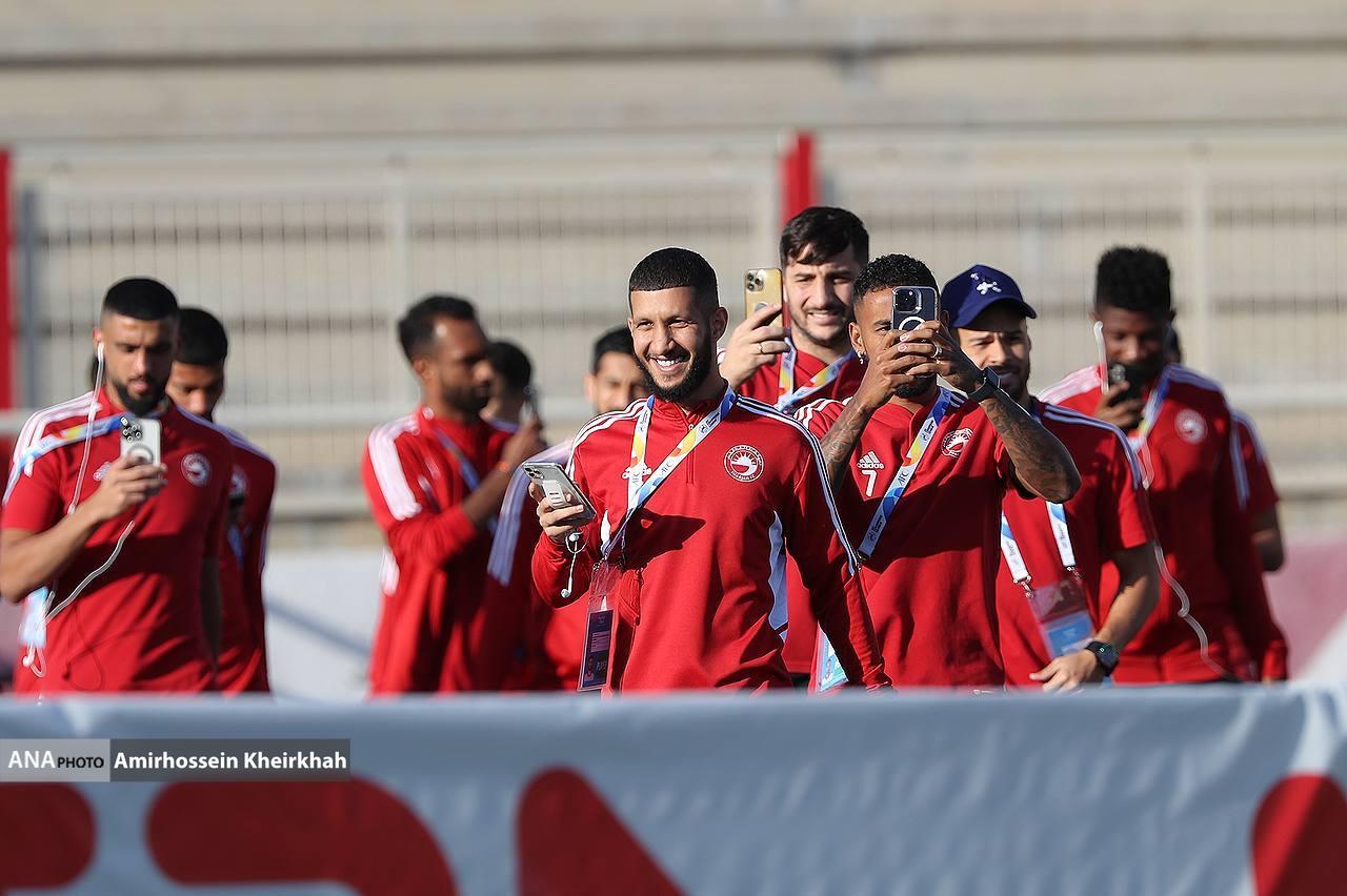 تصاویر بانوان هوادار تراکتور در دیدار با شارجه و بهت اماراتیها از جو ورزشگاه تصاویر بانوان هوادار تراکتور در دیدار با شارجه و بهت اماراتیها از جو ورزشگاه