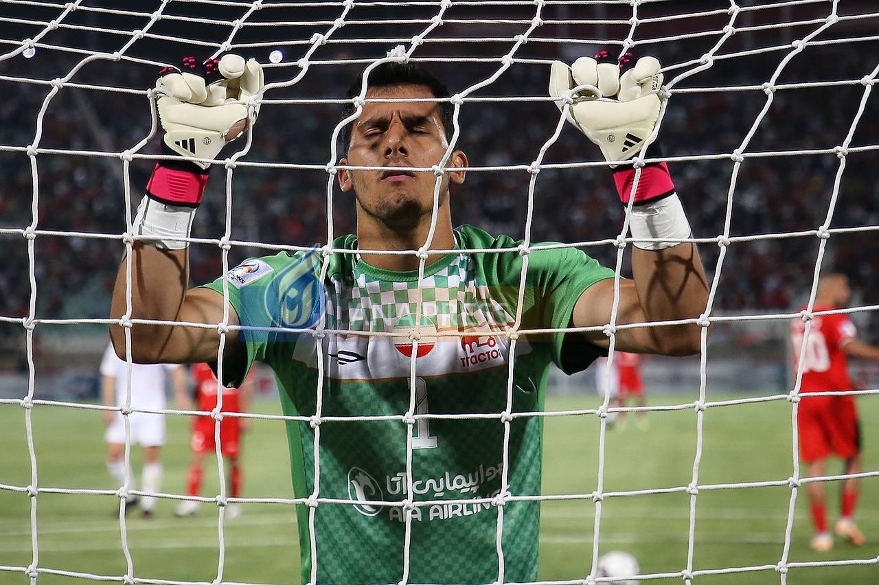 لحظه‌ای که دروازه‌بان تراکتور حسرت کشید+ تصاویر