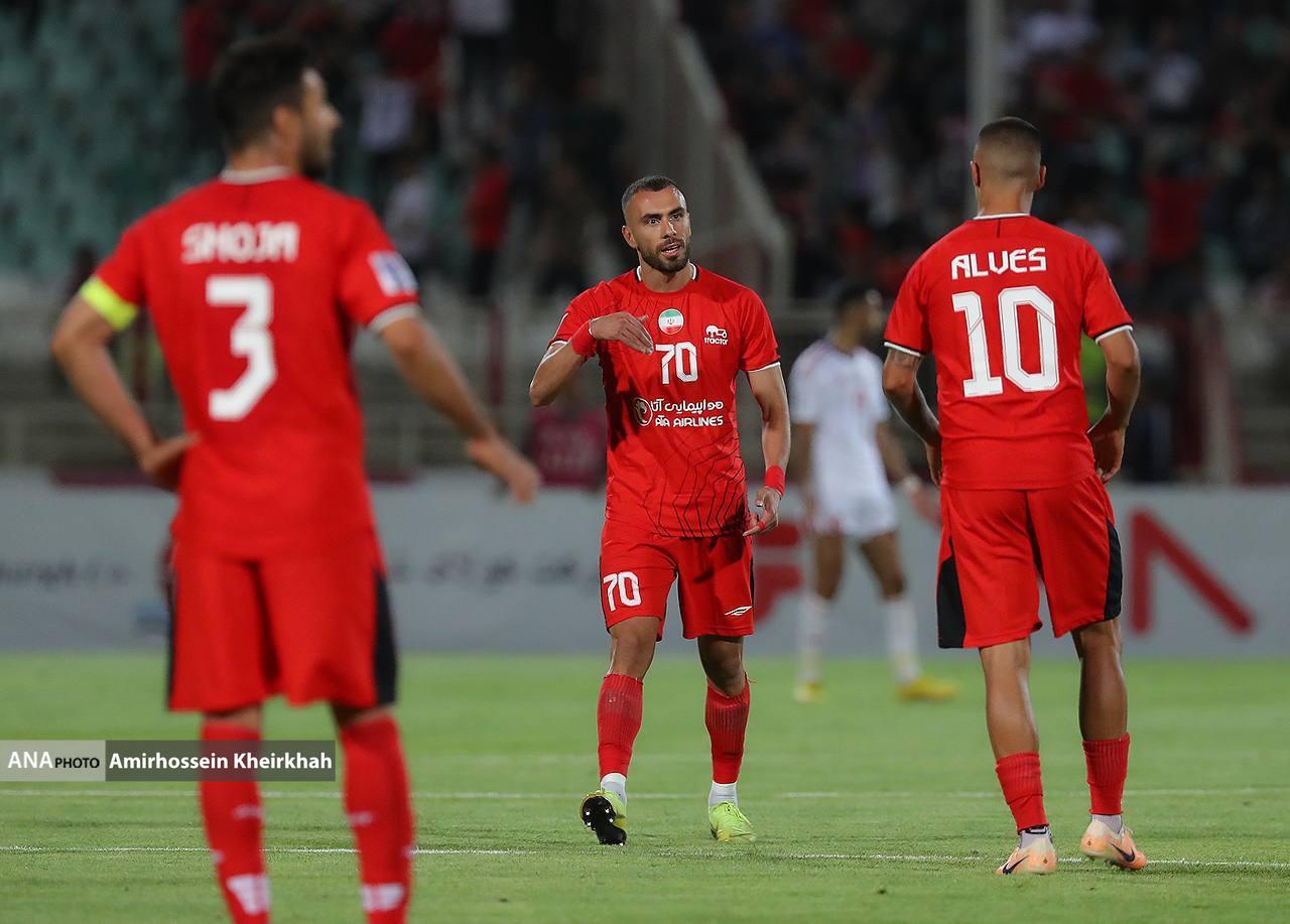 گزارش تصویری از بازی تراکتور و شارجه در شب حسرت بار پرشورها