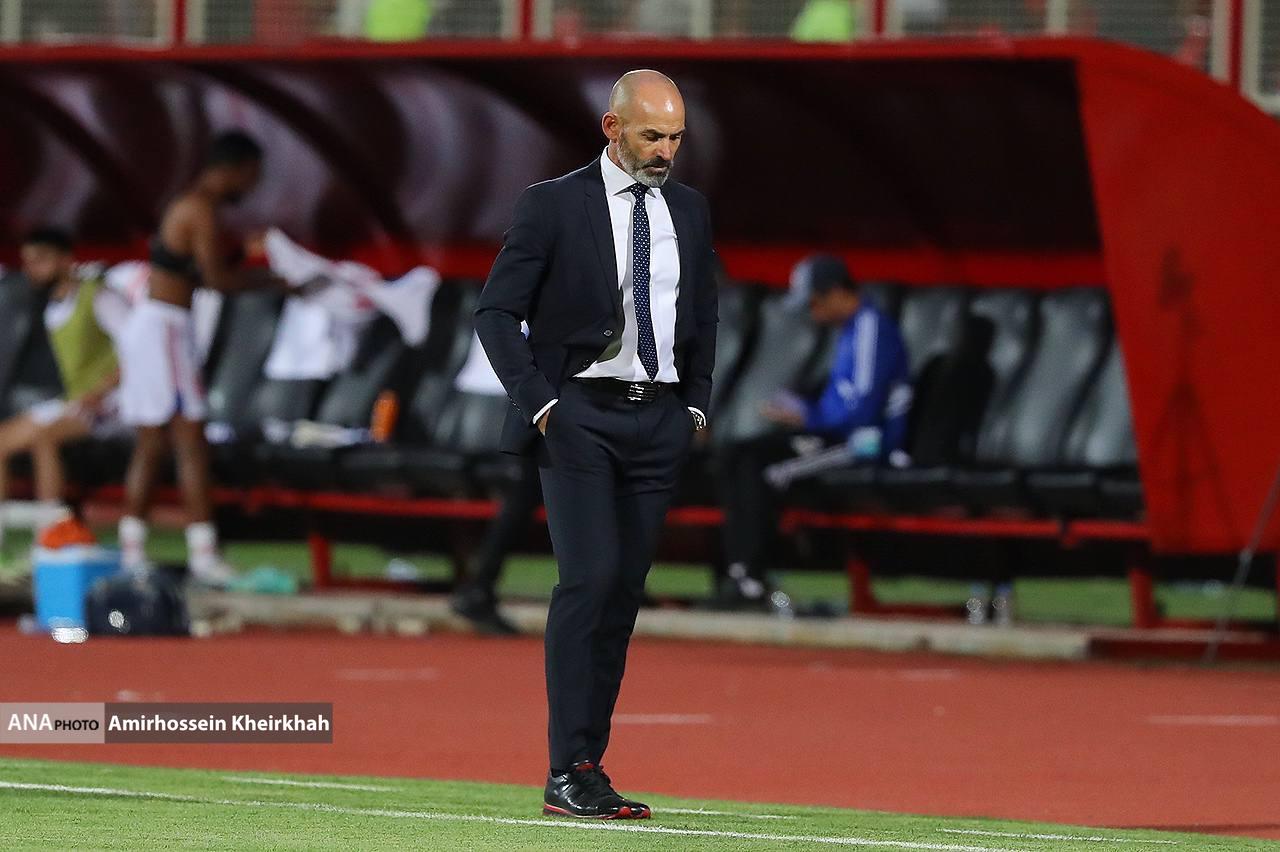 گزارش تصویری از بازی تراکتور و شارجه در شب حسرت بار پرشورها