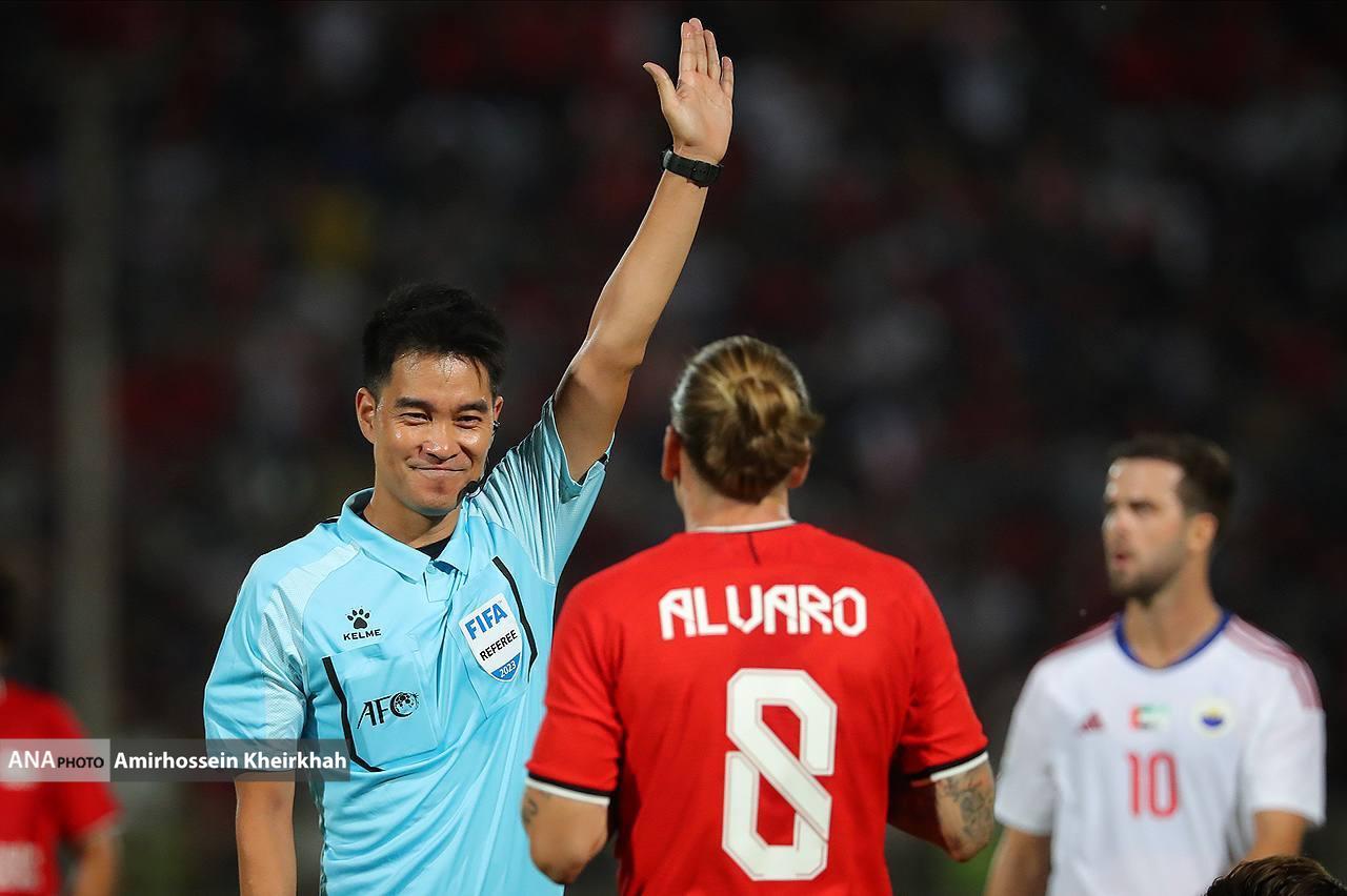 گزارش تصویری از بازی تراکتور و شارجه در شب حسرت بار پرشورها