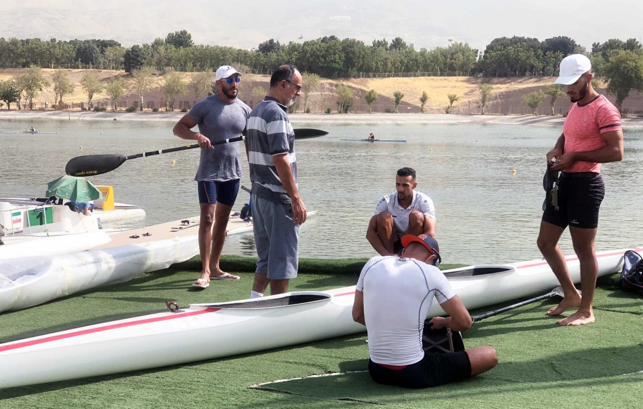 تصمیم حیرت‌انگیز فدراسیون؛ قایقرانی در چاه بی‌آبی/ پارو زدن در خشکی برای کسب مدال در هانگژو!