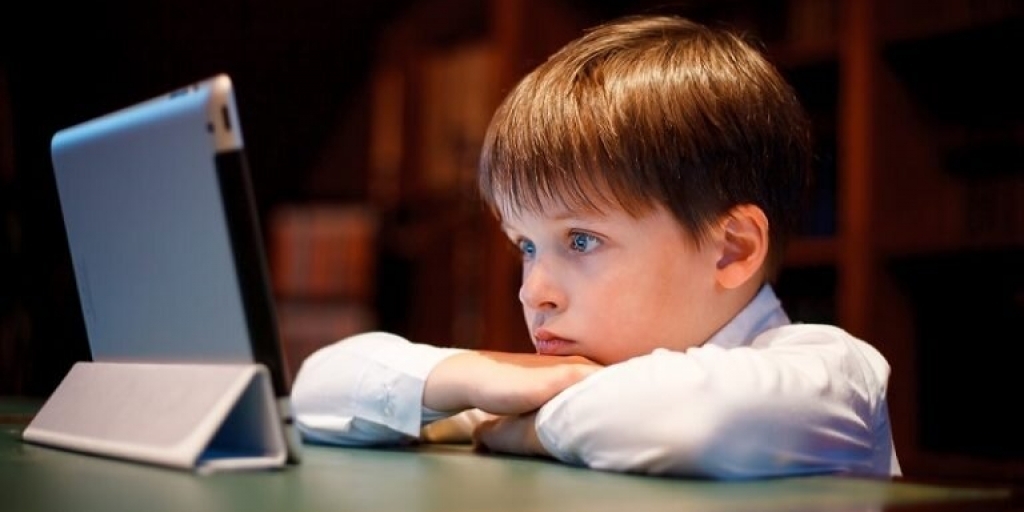 از مزایا تا معایب استفاده کودکان از چت جیپیتی از مزایا تا معایب استفاده کودکان از چت جیپیتی