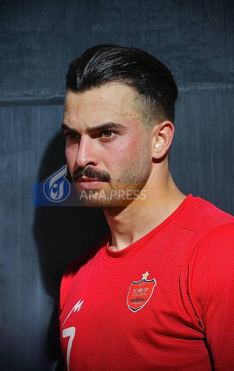 قیافه جدید سروش رفیعی در بازی دوستانه پرسپولیس و مس رفسنجان+ تصاویر قیافه جدید سروش رفیعی در بازی دوستانه پرسپولیس و مس رفسنجان+ تصاویر