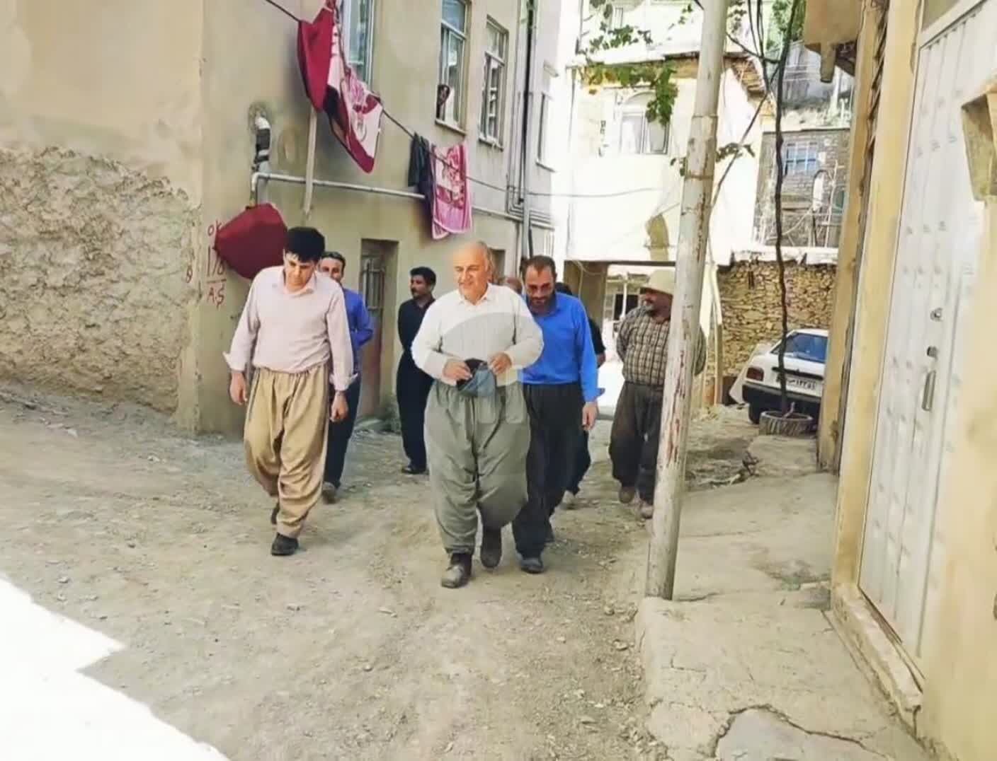 خیر کُرد ساخت مسجد روستای بیساران را تسریع بخشید خیر کُرد ساخت مسجد روستای بیساران را تسریع بخشید