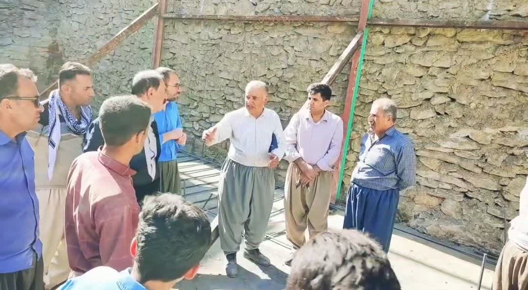 خیر کُرد ساخت مسجد روستای بیساران را تسریع بخشید