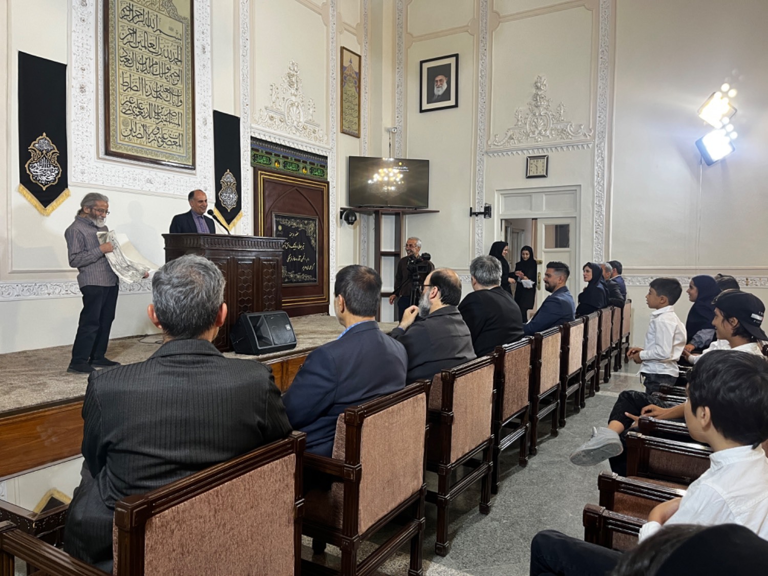 بدرقه انجمن آثار و مفاخر فرهنگی از دانش آموزان رباتیک