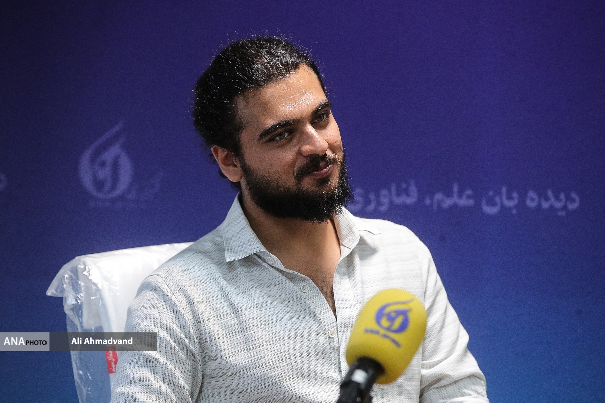 دل زنده: فرآیند چهره شدن در هنر متفاوت از قدیم شده است / یک تومنی هم بازیگرانم دریافت نکردند/400 میلیون هزینه دکور داشتیم