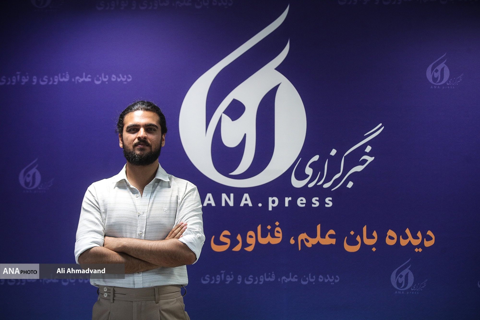 دل زنده: فرآیند چهره شدن در هنر متفاوت از قدیم شده است / یک تومنی هم بازیگرانم دریافت نکردند/400 میلیون هزینه دکور داشتیم