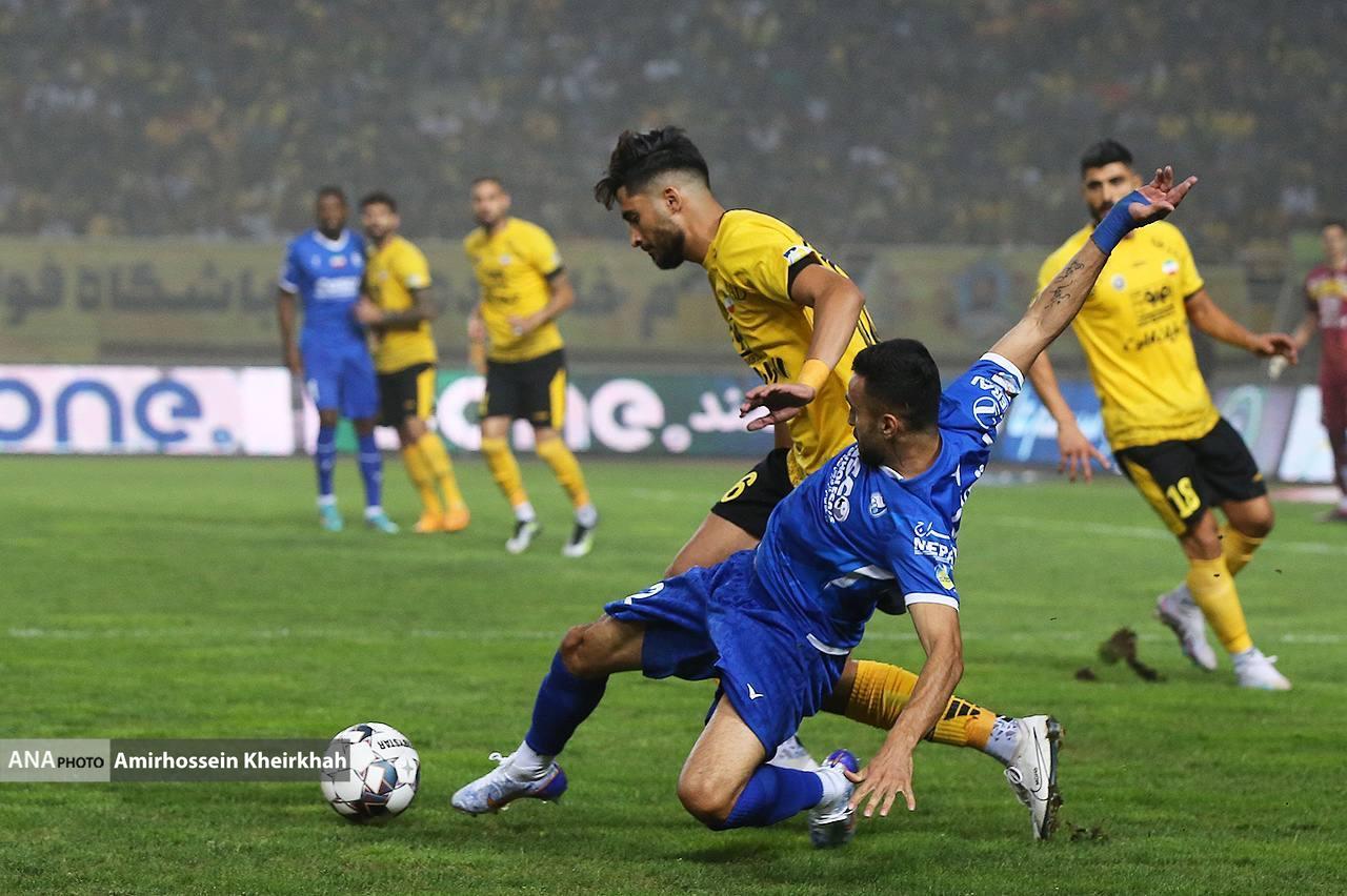 تصاویر جدال استقلال و سپاهان در اصفهان تصاویر جدال استقلال و سپاهان در اصفهان