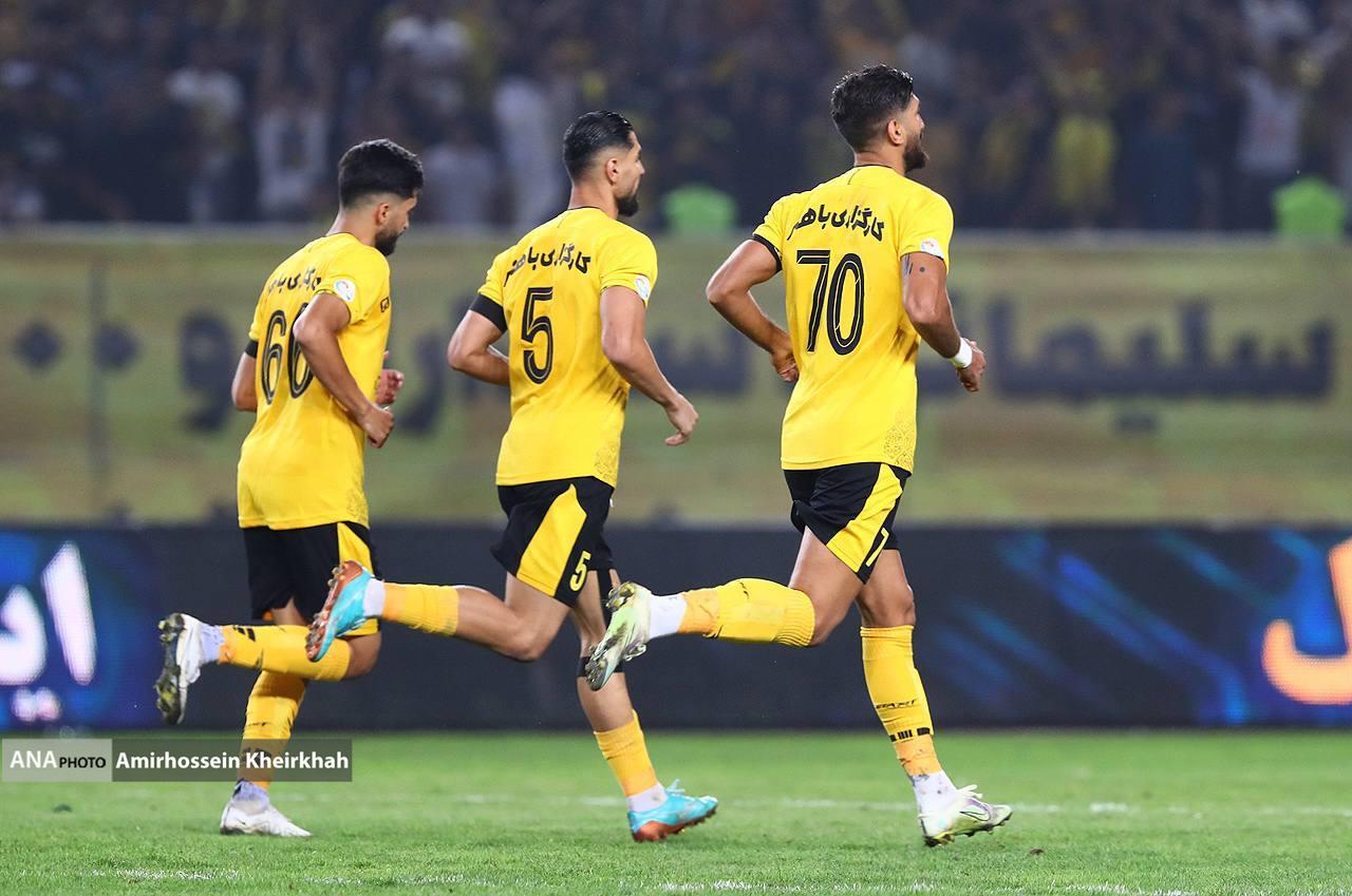 تصاویر جدال استقلال و سپاهان در اصفهان تصاویر جدال استقلال و سپاهان در اصفهان