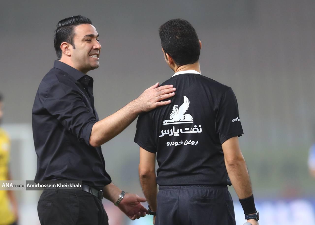 تصاویر جدال استقلال و سپاهان در اصفهان تصاویر جدال استقلال و سپاهان در اصفهان