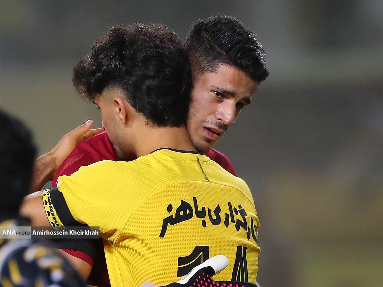 شادی گل متفاوت سپاهان و اشک‌های بیرانوند+تصاویر