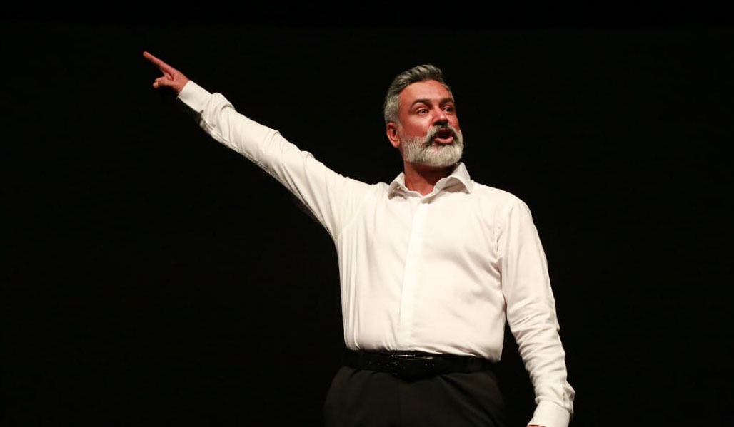 موسیقی و سخن هر دو چاقوی دو لب‌اند؛ برای دردهای مشترکمان باید درمان پیدا کنیم