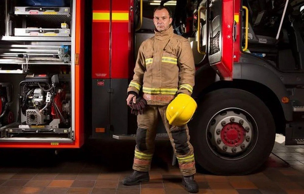 از تاکسیرانی و مسئول کفن‌و‌دفن تا تولید پوشاک و ماهیگیری؛ هم تیمی اسبق رونالدو چرا در اقیانوس‌ها دنبال ماجراجویی است؟