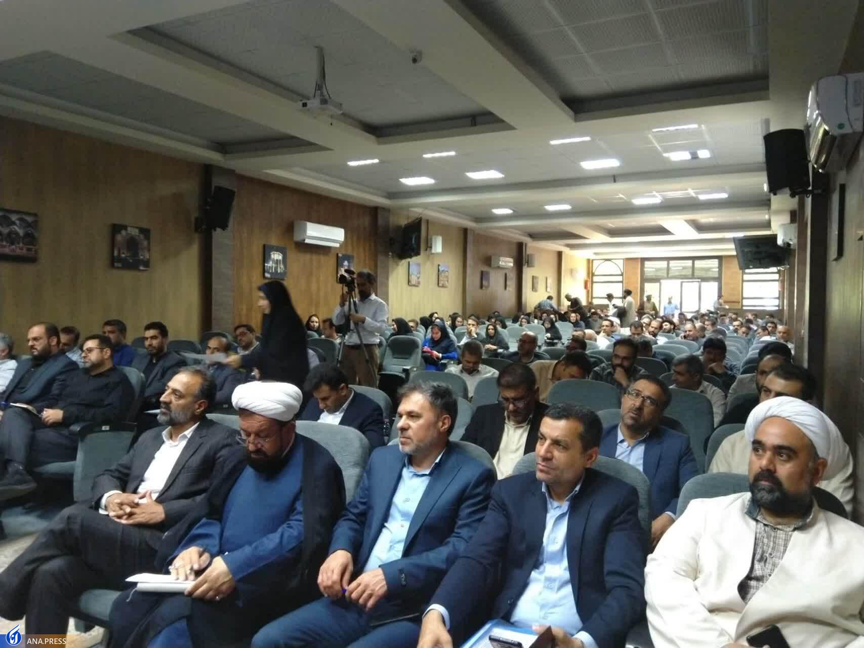 علل اصلی دشمنی استکبار با انقلاب اسلامی چیست؟ علل اصلی دشمنی استکبار با انقلاب اسلامی چیست؟