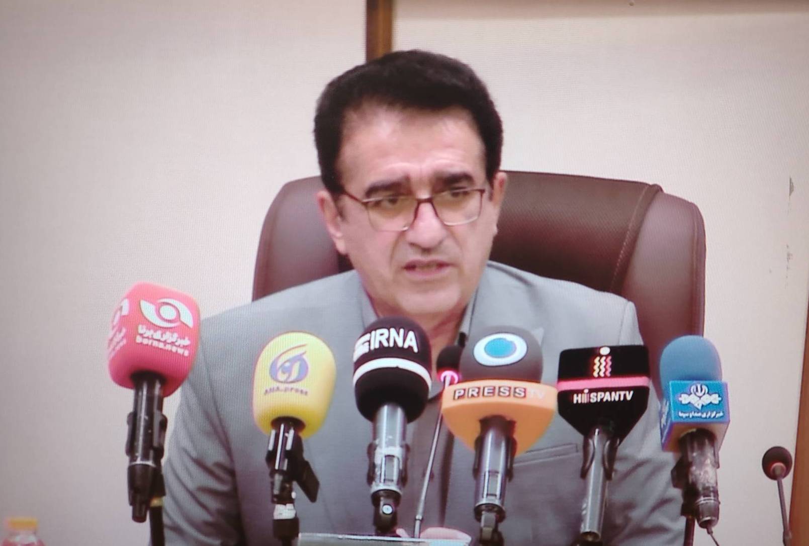 تجلیل از فعالان سینمایی استانها در جشن مهر سینمای ایران تجلیل از فعالان سینمایی استانها در جشن مهر سینمای ایران