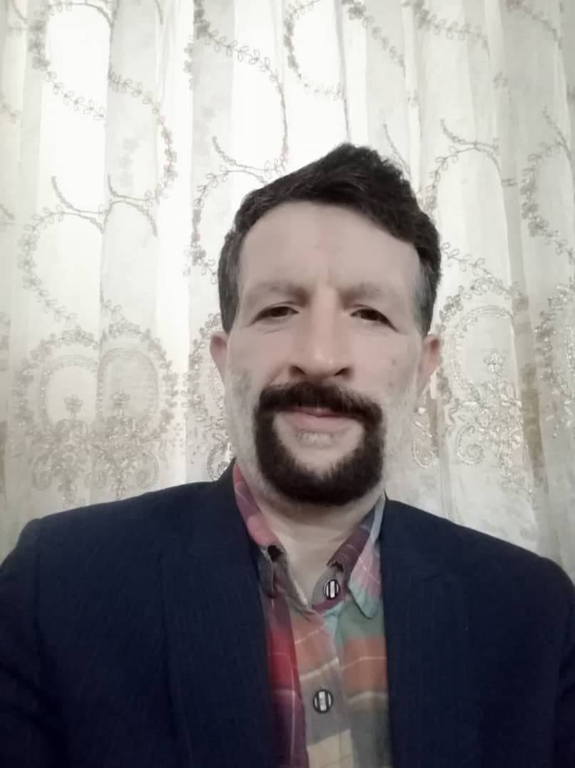 رضاخان در راستای سیاست متجددان غرب زده حرکت میکرد رضاخان در راستای سیاست متجددان غرب زده حرکت میکرد