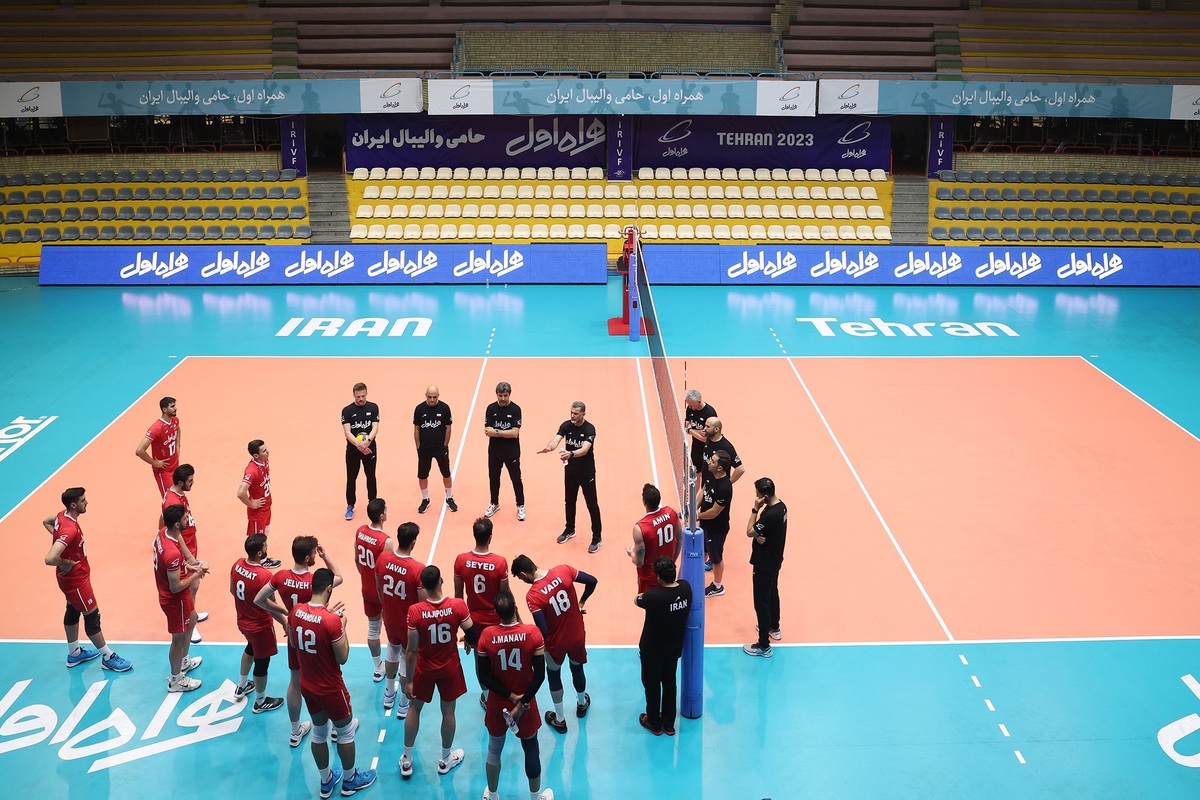 ایران نامزد میزبانی دو رویداد مهم والیبال جهان در سال ۲۰۲۵ شد