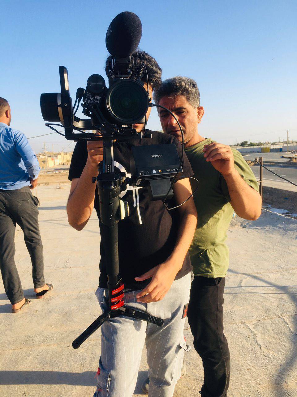 بازیگر «۲۳ نفر» با «بتمن» ب صحنه می‌آید/ تجربه تمرین تئاتر در گرمای وحشتناک ماهشهر