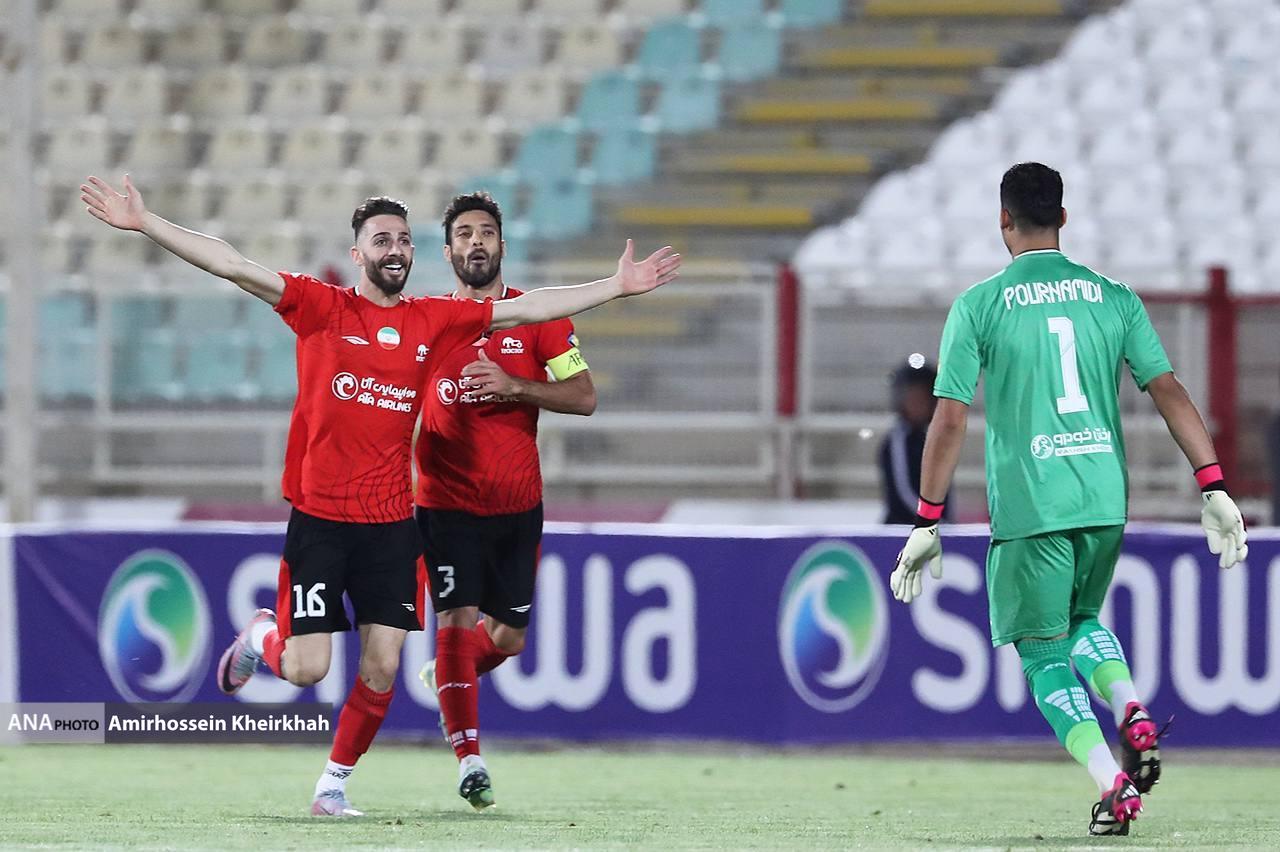 عبدی در همان بازی اول کار را برای تراکتور درآورد+عکسها عبدی در همان بازی اول کار را برای تراکتور درآورد+عکسها