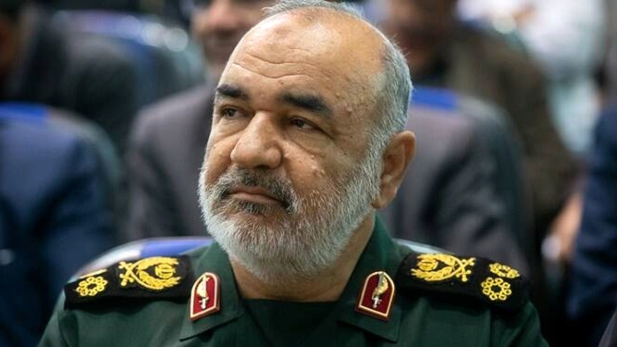 سرلشکر سلامی: وحدت ارتش و سپاه نقطه امید رهبری و موجب یأس دشمنان است