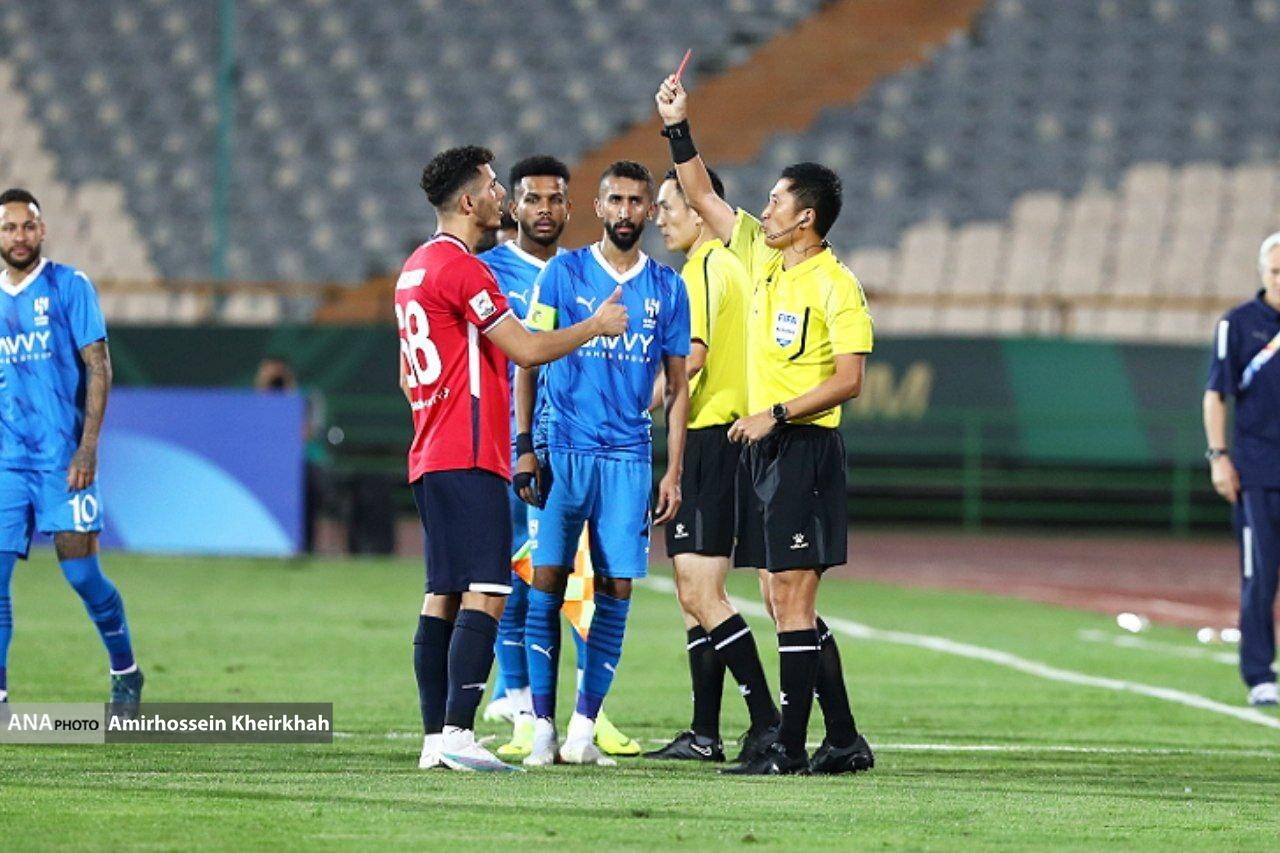 تصاویر اخراج بازیکنان نساجی و الهلال