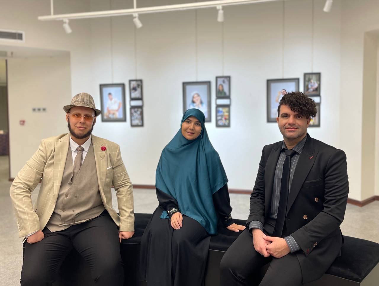 به دنبال اصلاح نگاه جامعه به قربانیان اسیدپاشی هستیم/ وقتی «امید درسایه» با عکس معنا میشود به دنبال اصلاح نگاه جامعه به قربانیان اسیدپاشی هستیم/ وقتی «امید درسایه» با عکس معنا میشود