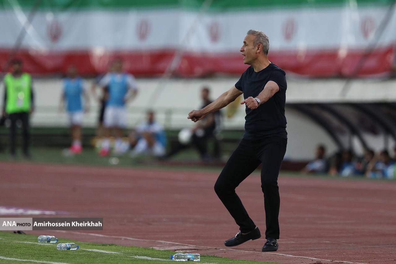 مرور اتفاقات آخرین دیدار پرسپولیس و گلگهر| از ژست بیرانوند تا حضور سرمربی والیبال و شادی جالب گلمحمدی مرور اتفاقات آخرین دیدار پرسپولیس و گلگهر| از ژست بیرانوند تا حضور سرمربی والیبال و شادی جالب گلمحمدی