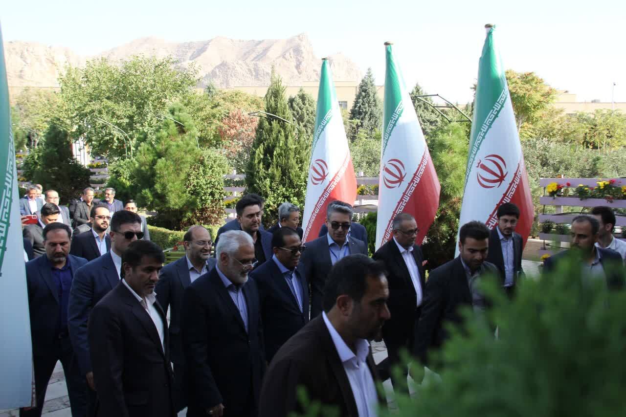 آغاز همکاریهای علمی دانشگاه آزاد اصفهان و ۵ دانشگاه برتر مالزی آغاز همکاریهای علمی دانشگاه آزاد اصفهان و ۵ دانشگاه برتر مالزی