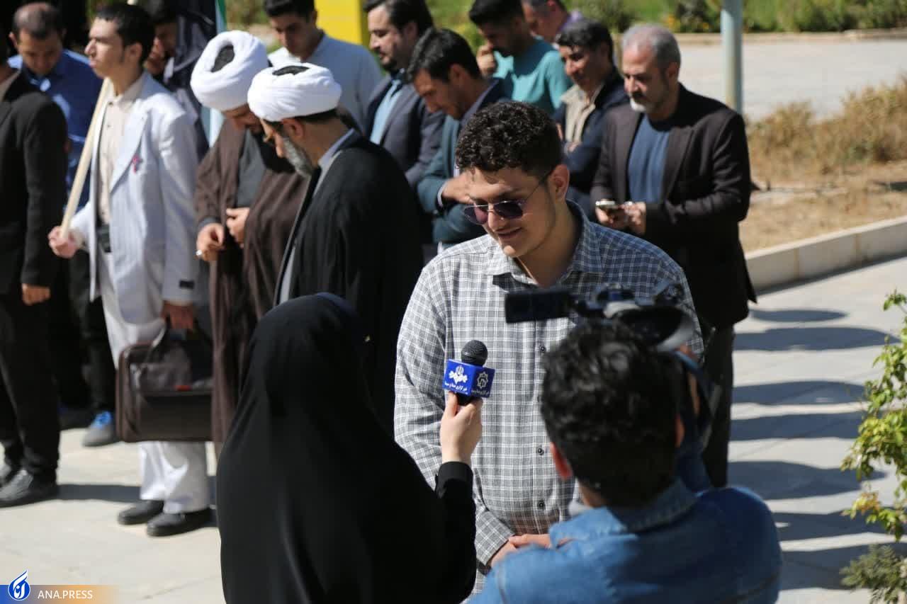 اجتماع دانشگاهیان دانشگاه آزاد در حمایت از مجاهدان فلسطینی اجتماع دانشگاهیان دانشگاه آزاد در حمایت از مجاهدان فلسطینی