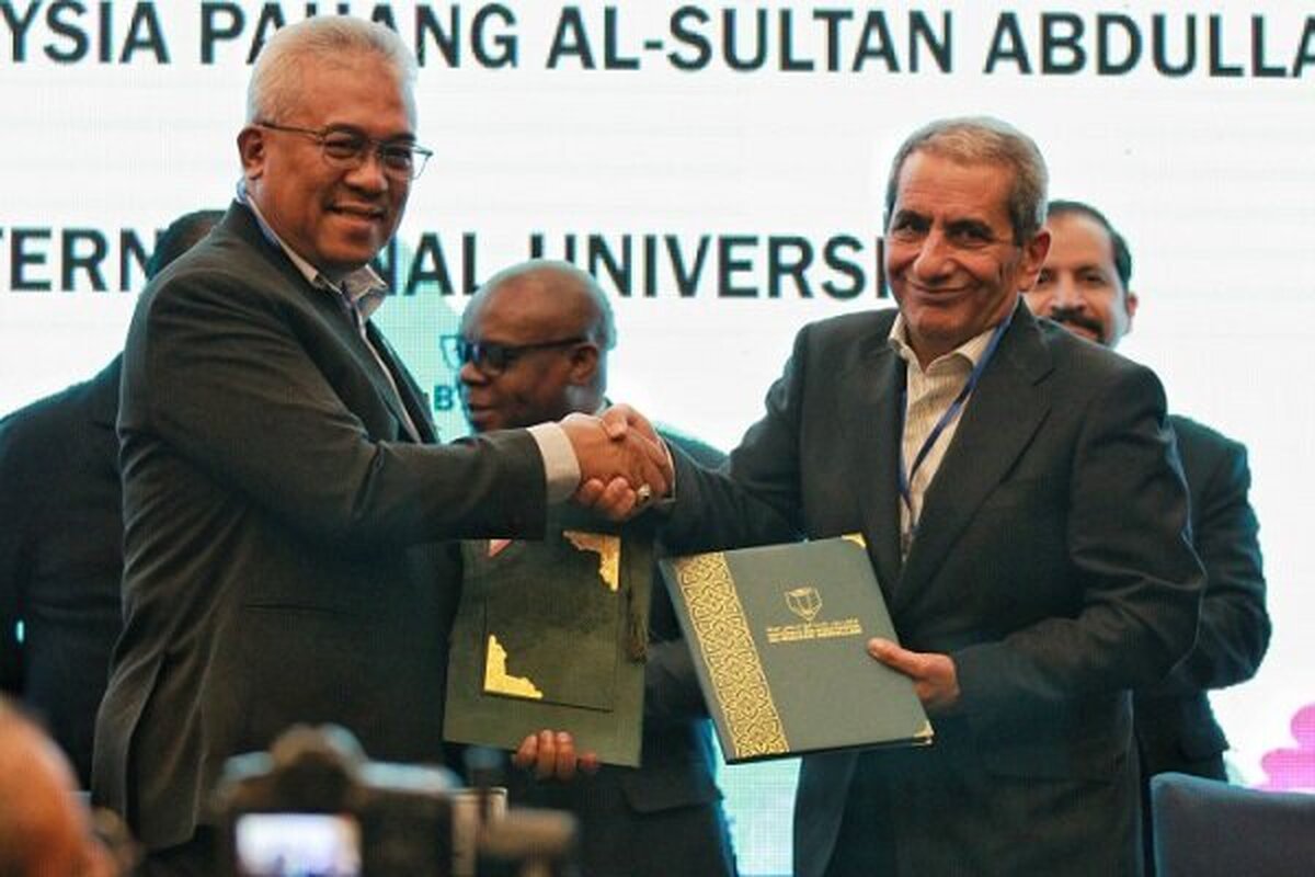 دانشگاه بین‌المللی D-۸ با ۵ دانشگاه مالزی تفاهم‌نامه امضا کرد