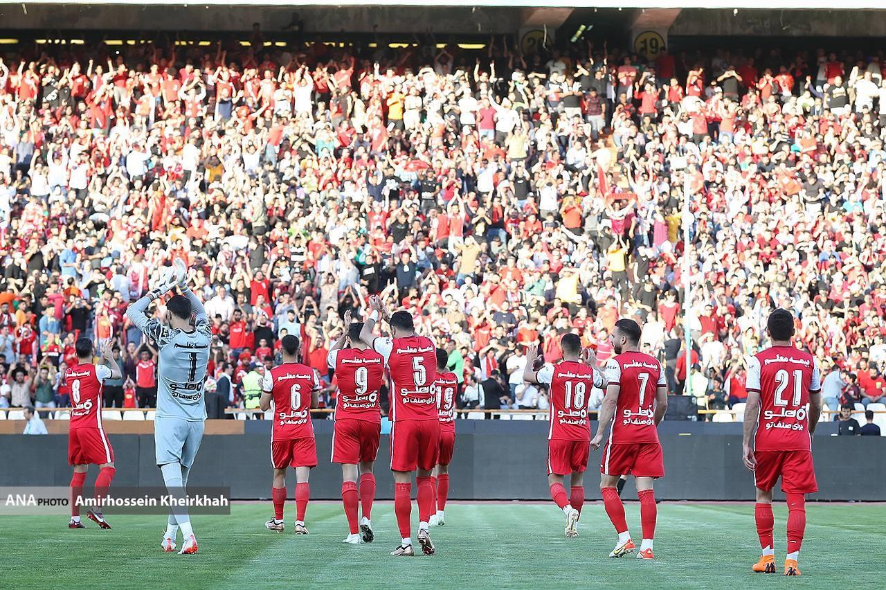 مرور اتفاقات آخرین بازی پیکان - پرسپولیس| از جنجال بیسابقه انتخاب ورزشگاه تا اعتراض خودروسازان به پنالتی مشکوک مرور اتفاقات آخرین بازی پیکان - پرسپولیس| از جنجال بیسابقه انتخاب ورزشگاه تا اعتراض خودروسازان به پنالتی مشکوک