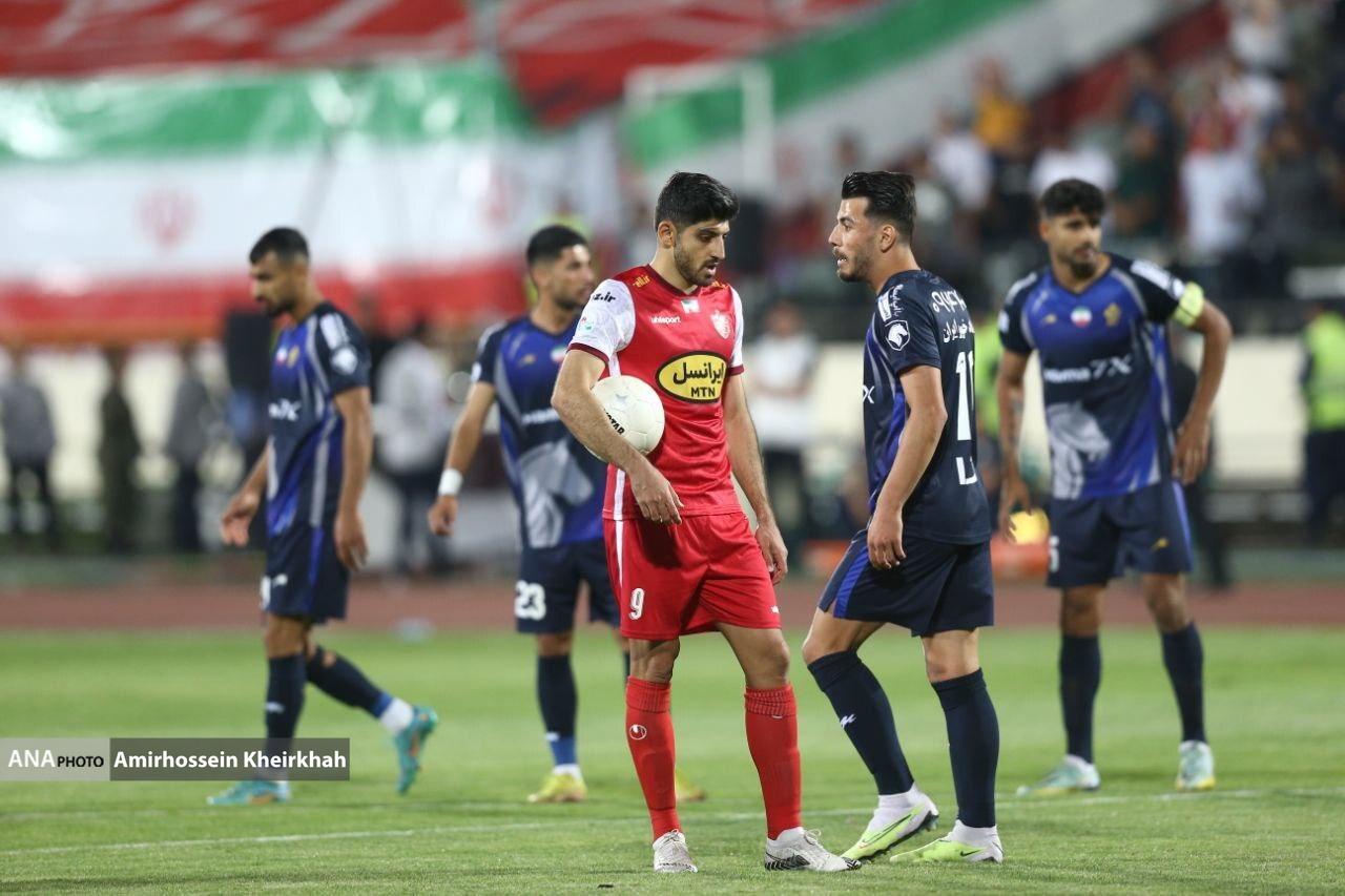 مرور اتفاقات آخرین بازی پیکان - پرسپولیس| از جنجال بی‌سابقه انتخاب ورزشگاه تا اعتراض خودروسازان به پنالتی مشکوک