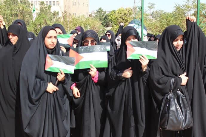 تجمع اعتراضی دانشگاهیان دانشگاه آزاد اسلامی در محکومیت جنایات رژیم صهیونیستی + عکس تجمع اعتراضی دانشگاهیان دانشگاه آزاد اسلامی در محکومیت جنایات رژیم صهیونیستی + عکس