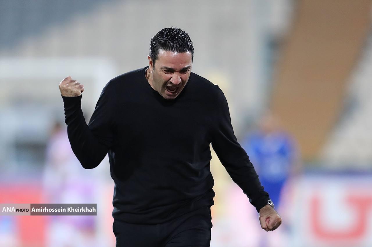 تاکتیک جالب نکونام و استقلالیها در زمین و بیرون چمن/ حمایت بازیکنان از سرمربی حتی در مصاحبهها تاکتیک جالب نکونام و استقلالیها در زمین و بیرون چمن/ حمایت بازیکنان از سرمربی حتی در مصاحبهها