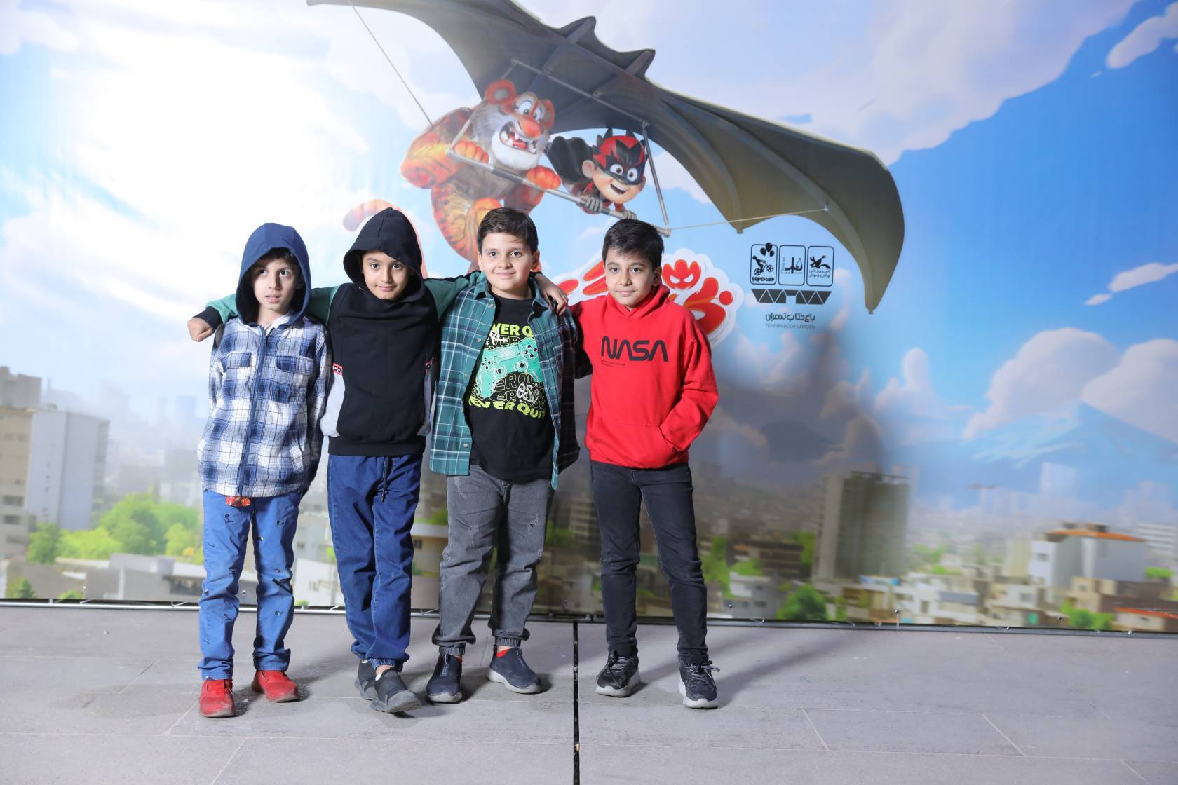 هدف «بچه زرنگ» شادی و ایجاد هویت ملی است/ کودکان افتتاحیه انیمیشن را جشن گرفتند هدف «بچه زرنگ» شادی و ایجاد هویت ملی است/ کودکان افتتاحیه انیمیشن را جشن گرفتند