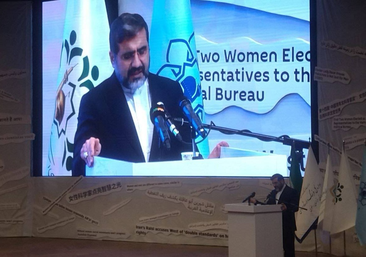 پایان نخستین جشنواره بین‌المللی رسانه خورشید/ وزیر فرهنگ: روشنگری زنان یک ضرورت انکار‌ناپذیر است