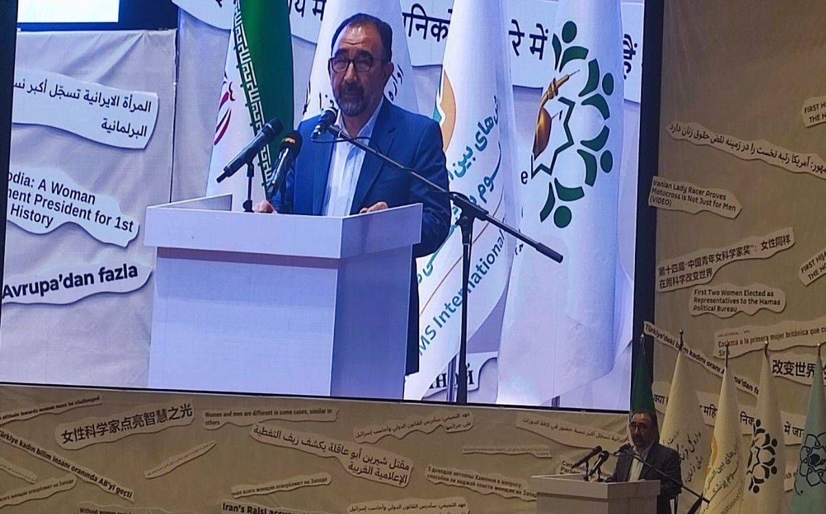 پایان نخستین جشنواره بینالمللی رسانه خورشید/ وزیر فرهنگ: روشنگری زنان یک ضرورت انکارناپذیر است پایان نخستین جشنواره بینالمللی رسانه خورشید/ وزیر فرهنگ: روشنگری زنان یک ضرورت انکارناپذیر است