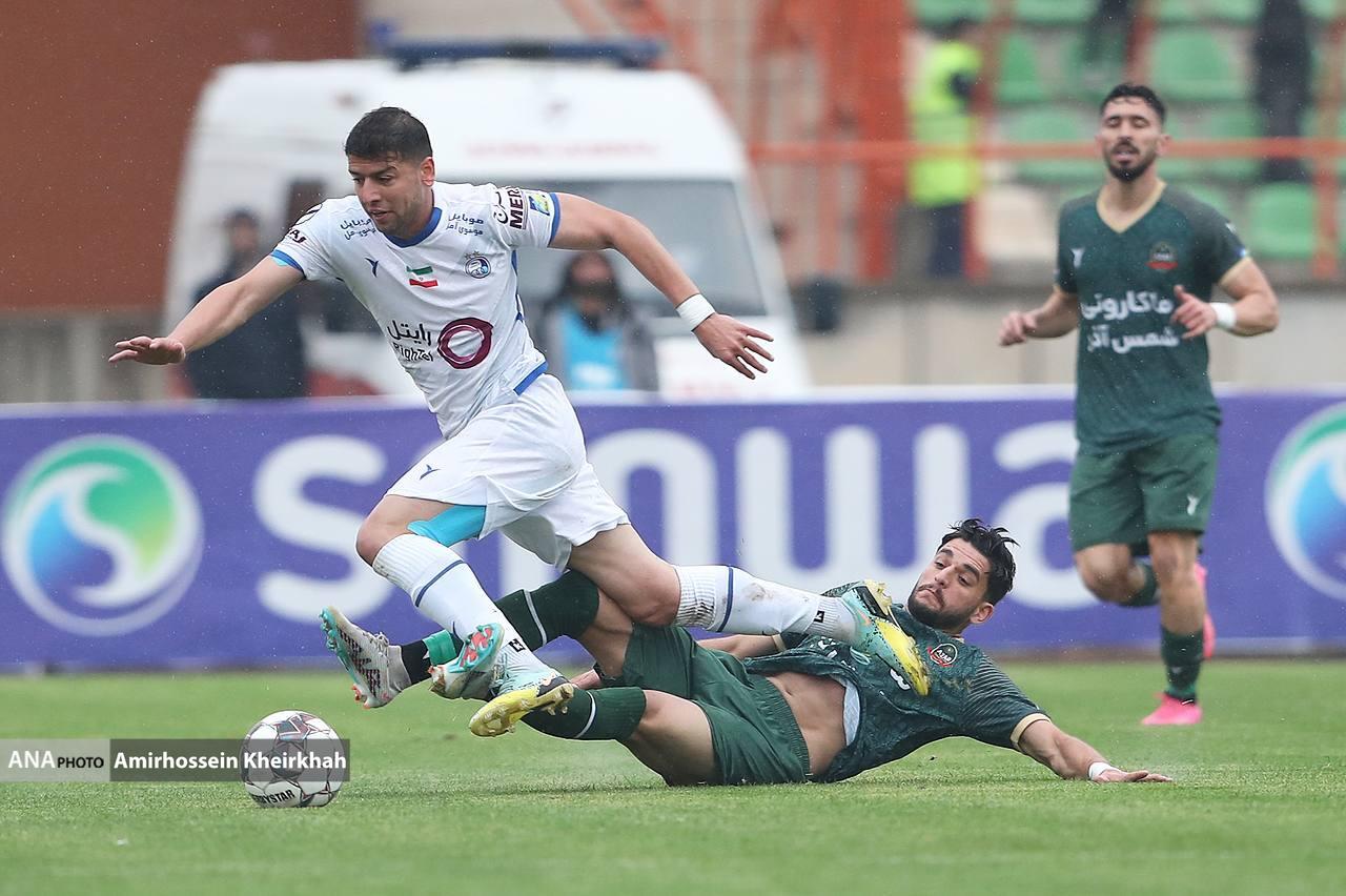 تصاویری جالب از بازیهای استقلال و پرسپولیس با شمس آذر و صنعت نفت تصاویری جالب از بازیهای استقلال و پرسپولیس با شمس آذر و صنعت نفت