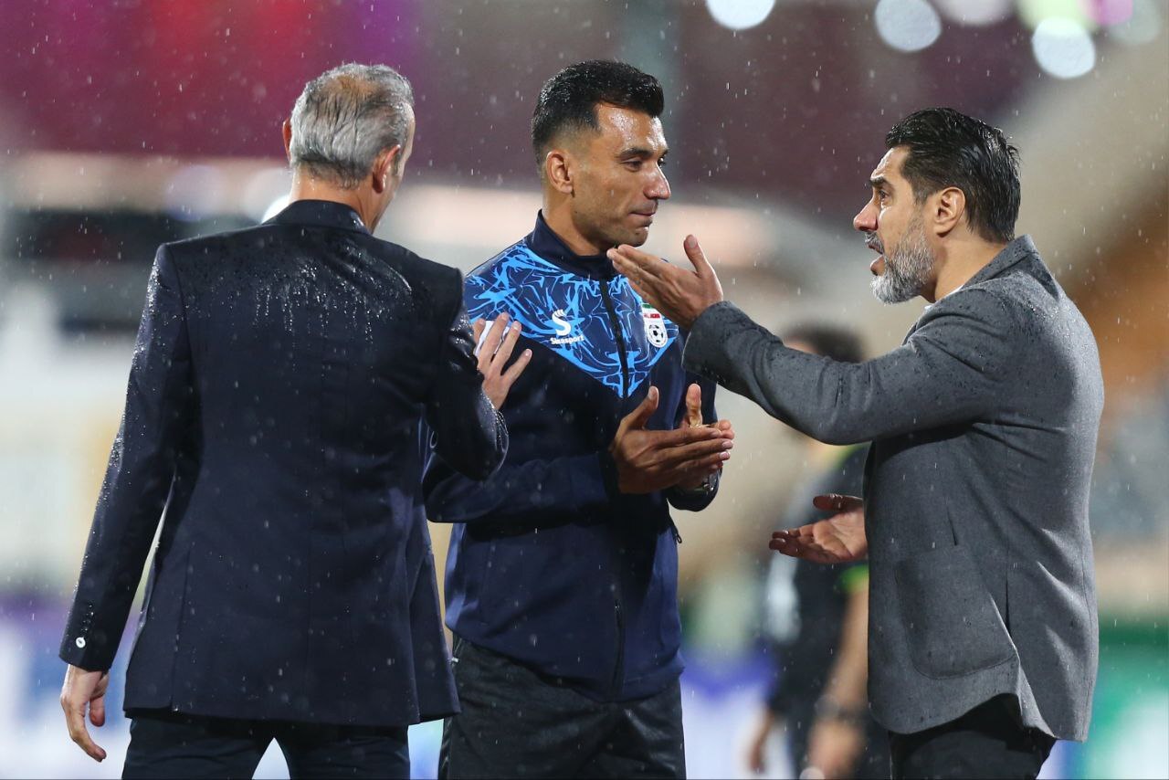 تصاویری جالب از بازیهای استقلال و پرسپولیس با شمس آذر و صنعت نفت تصاویری جالب از بازیهای استقلال و پرسپولیس با شمس آذر و صنعت نفت