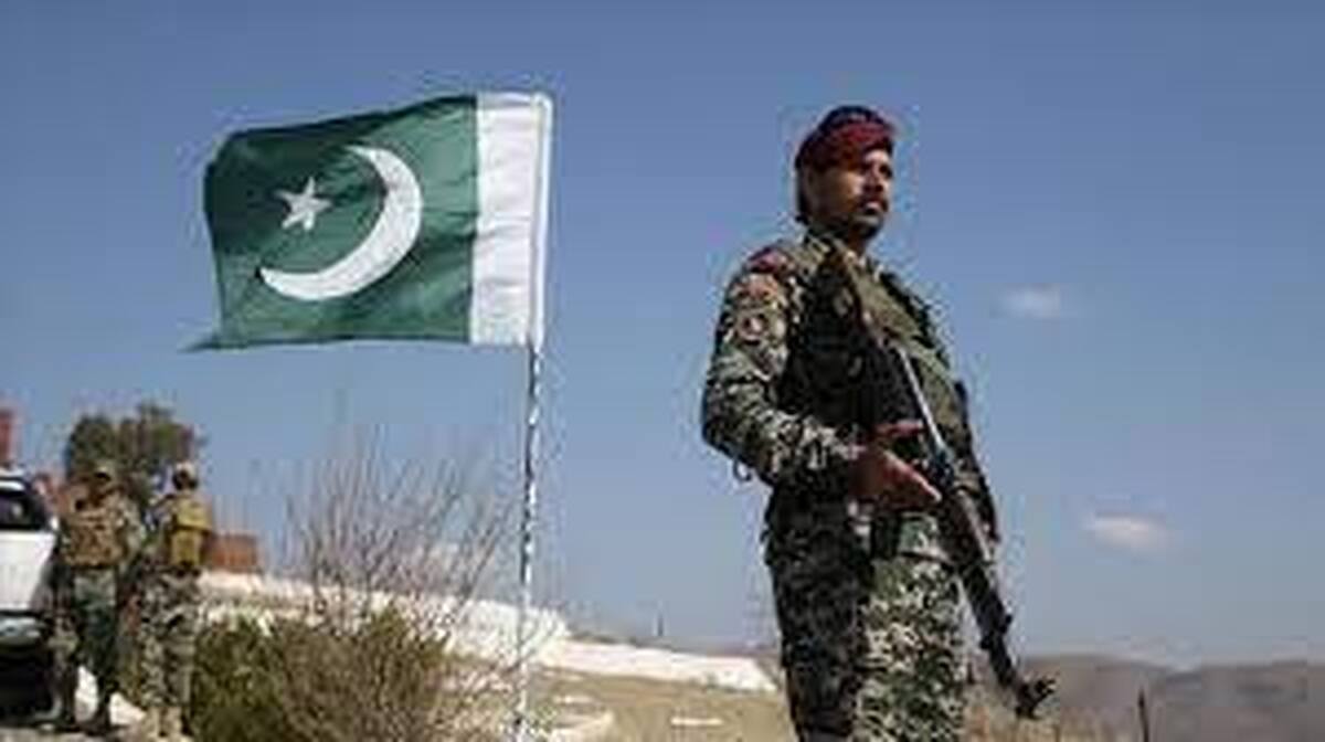 حمله عناصر تروریستی در پاکستان ۱۴ کشته بر جا گذاشت