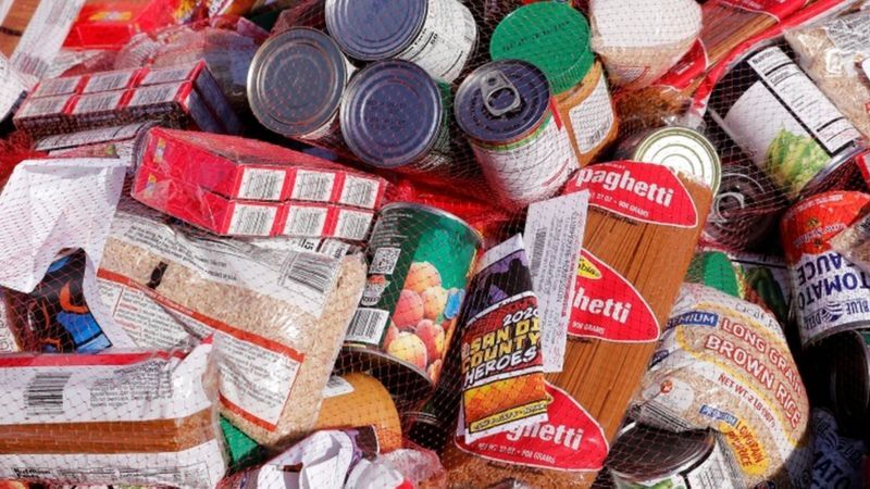 یک گام فرهنگسازی تاکاهش واردات و تقاضای خرید کالاهای شرکتهای حامی رژیم صهیونیستی کالاهای شرکتهای حامی رژیم صهیونیستی