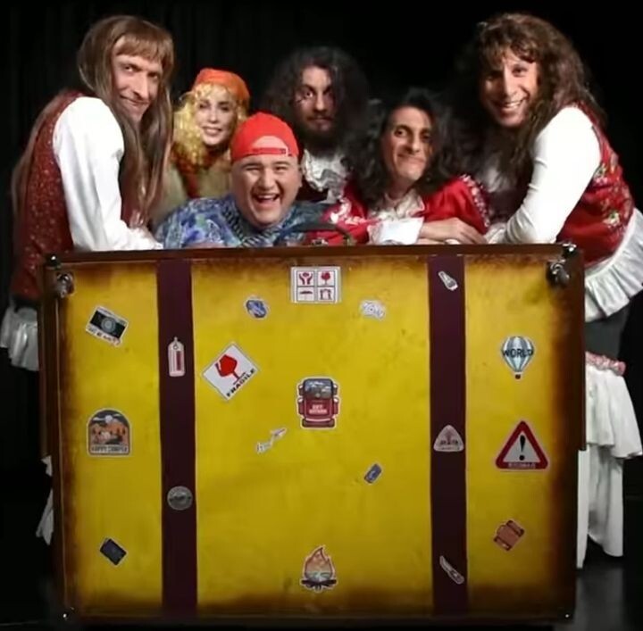 کودکان را از تئاتر محروم نکنید/ تئاتر آینده آنها را می‌سازد