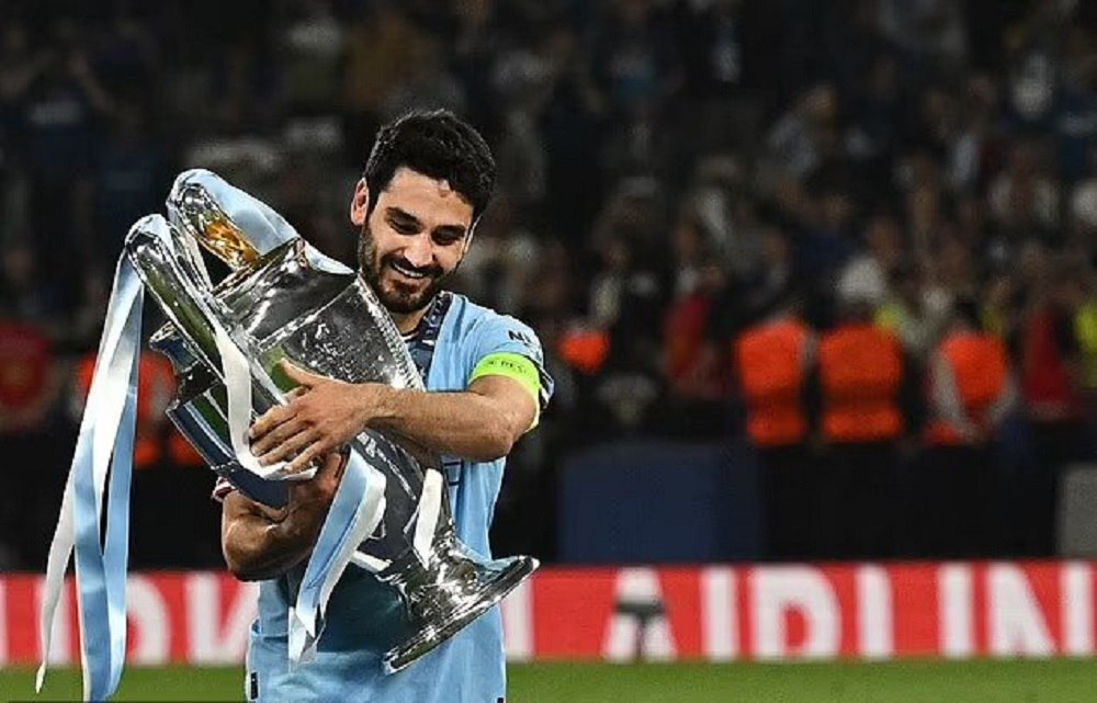 تغذیه بزرگترین چالش لژیونر‌ها در منچستر/ «مغز متفکر بارسلونا» چطور نزد آبی آسمانی‌ها زنده ماند؟