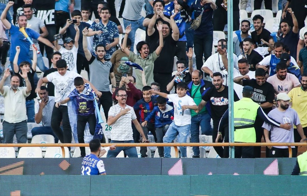 بماند///مرور اتفاقات آخرین دیدار استقلال و تراکتور|