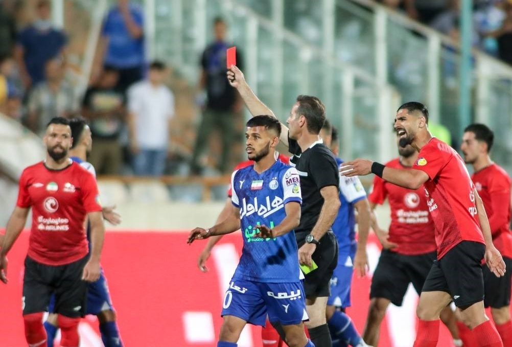 بماند///مرور اتفاقات آخرین دیدار استقلال و تراکتور|