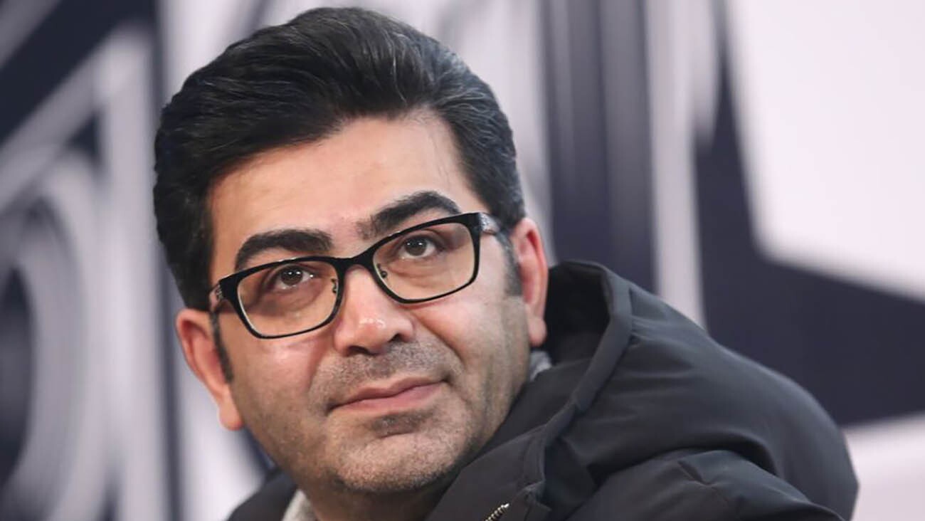 غم و شادی هنرمندان ممنوع از کار به روایت فرزاد حسنی/ «کمدی گمنام» مدعی نیست، اما حال مخاطب را خوب میکند غم و شادی هنرمندان ممنوع از کار به روایت فرزاد حسنی/ «کمدی گمنام» مدعی نیست، اما حال مخاطب را خوب میکند