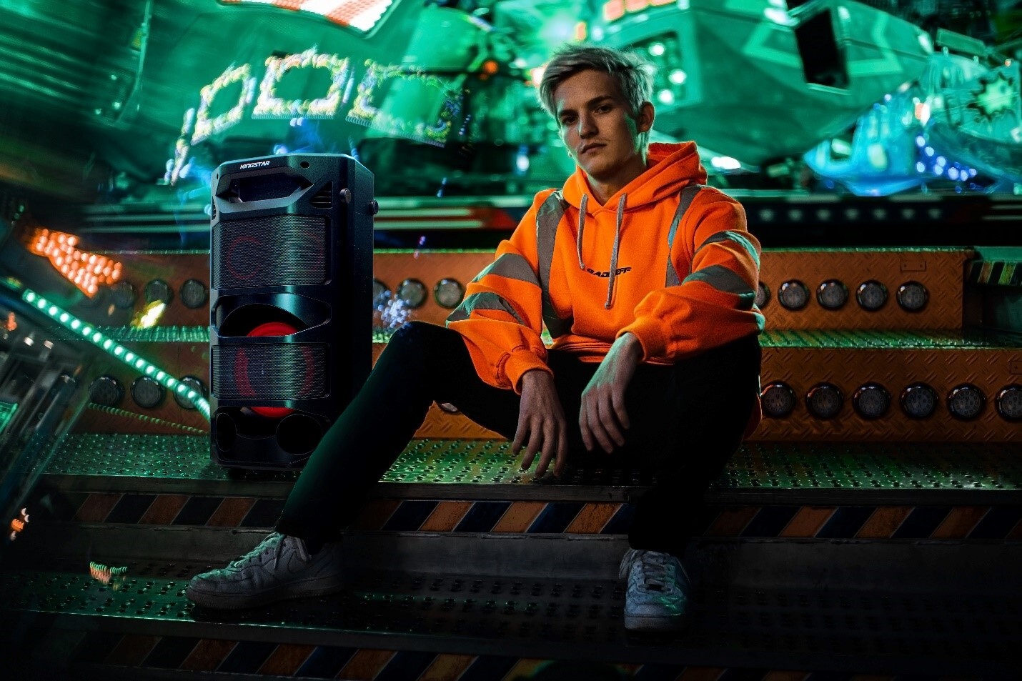 چگونه یک اسپیکر مناسب انتخاب کنیم؟ چگونه یک اسپیکر مناسب انتخاب کنیم؟